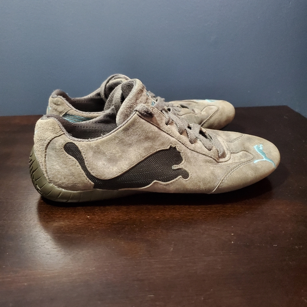 Puma sneakers